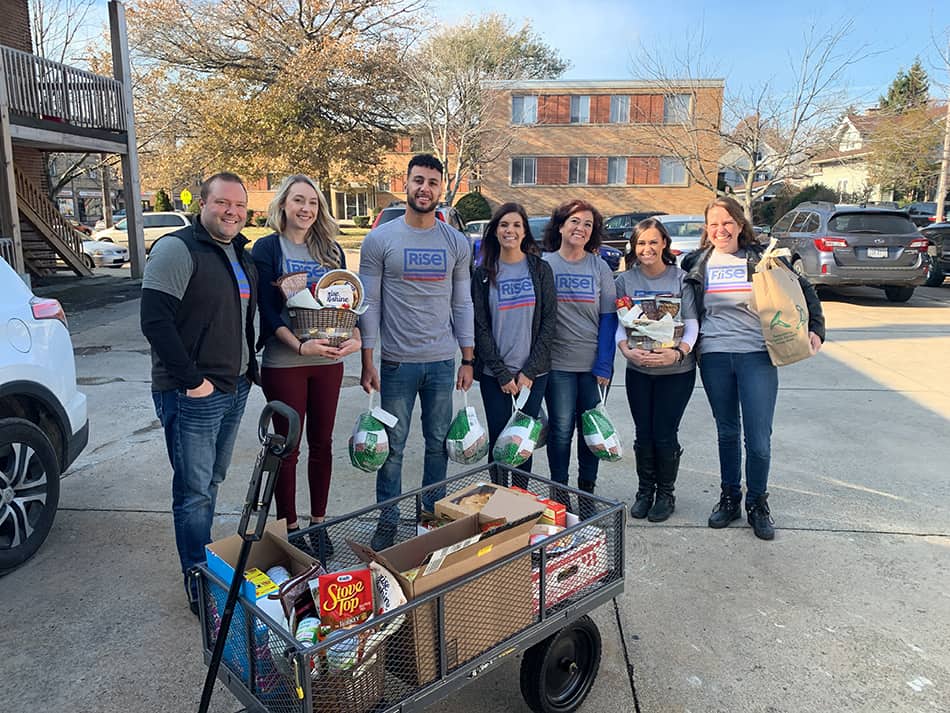 Rise Dispensaries Helps & Feeds Lakewood, Ohio Families Thanksgiving