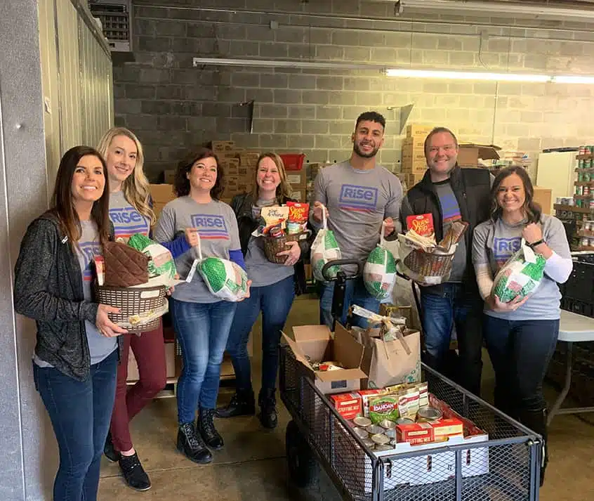 Rise Dispensaries Feeds Lakewood, Ohio Families For Thanksgiving